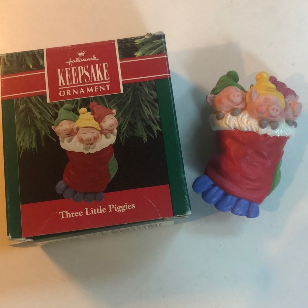 Hallmark Keepsake 1990 The Three Little Pigs ornament in original box.